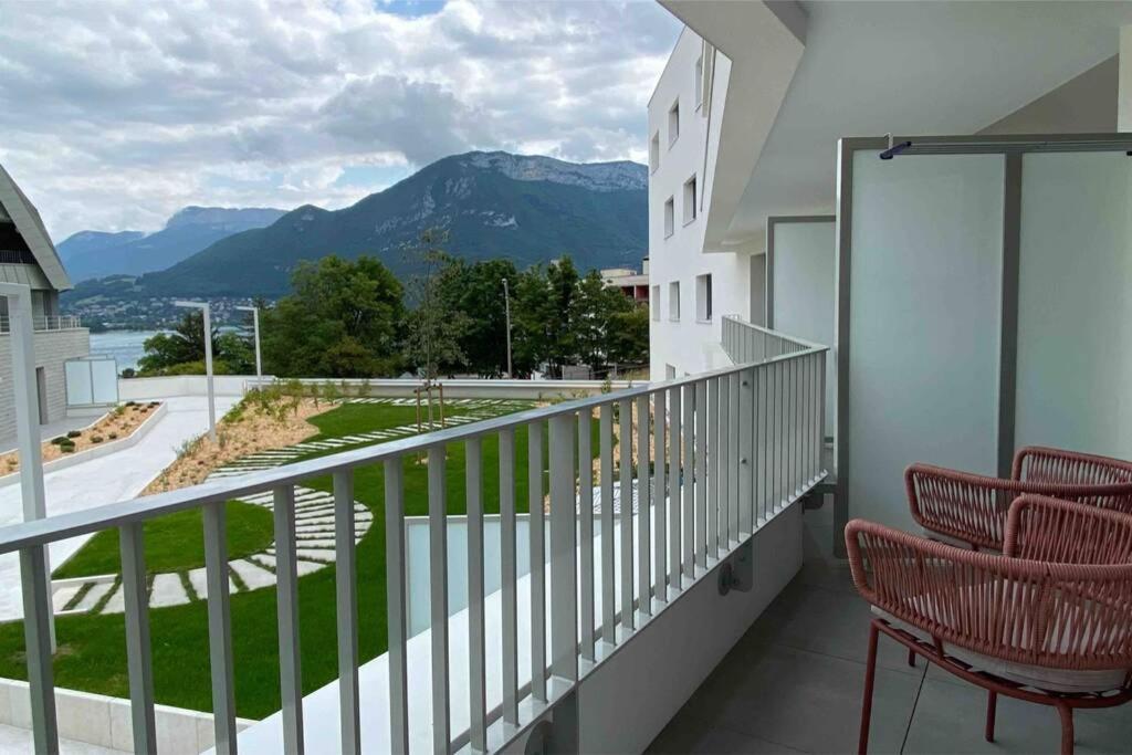 Le Boheme Beau T2 Vue Lac & Montagnes + Garage Annecy Kültér fotó